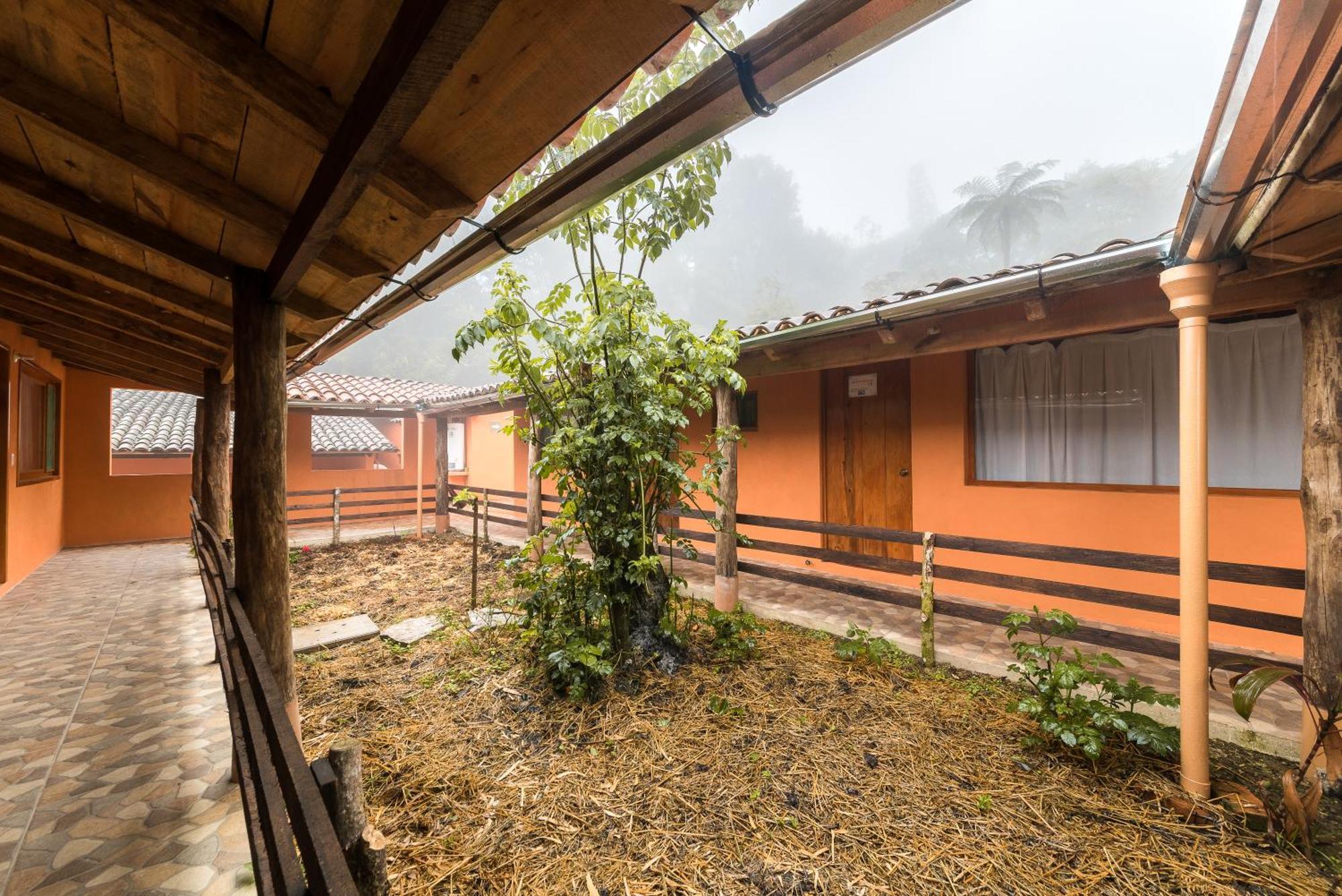 Hotel Taselotzin Cuetzalán del Progreso Exteriör bild